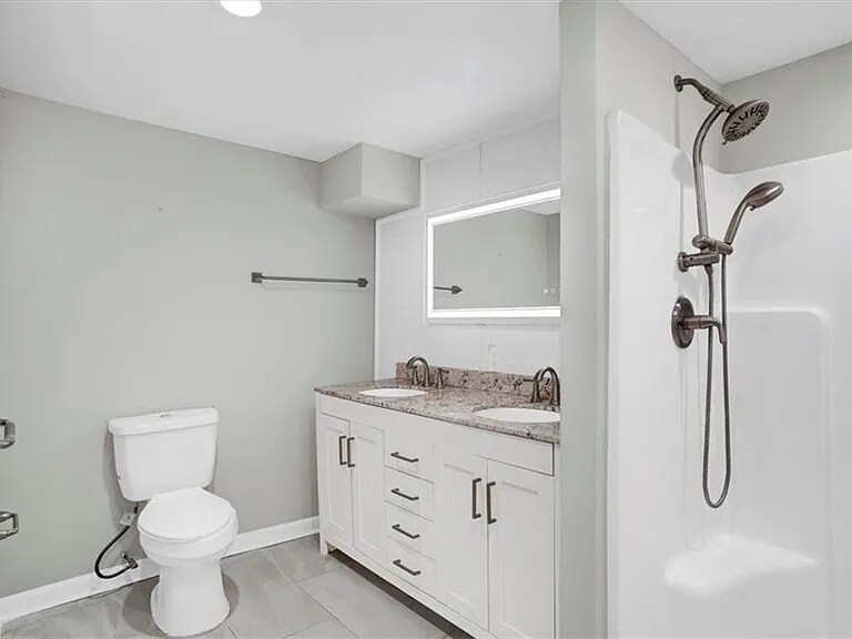 Building Photo - 2248 Farley Ct