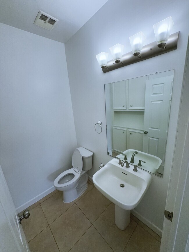 Building Photo - 11854 Taylorcrest Rd