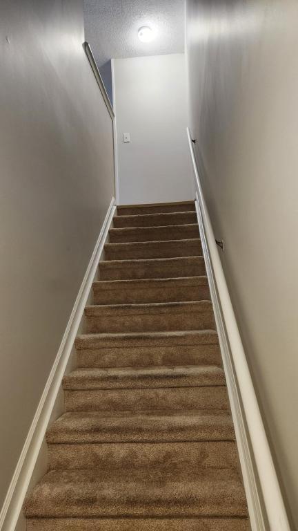 Building Photo - 203 Double Eagle Dr