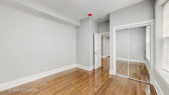 Building Photo - 2626 E 78th St
