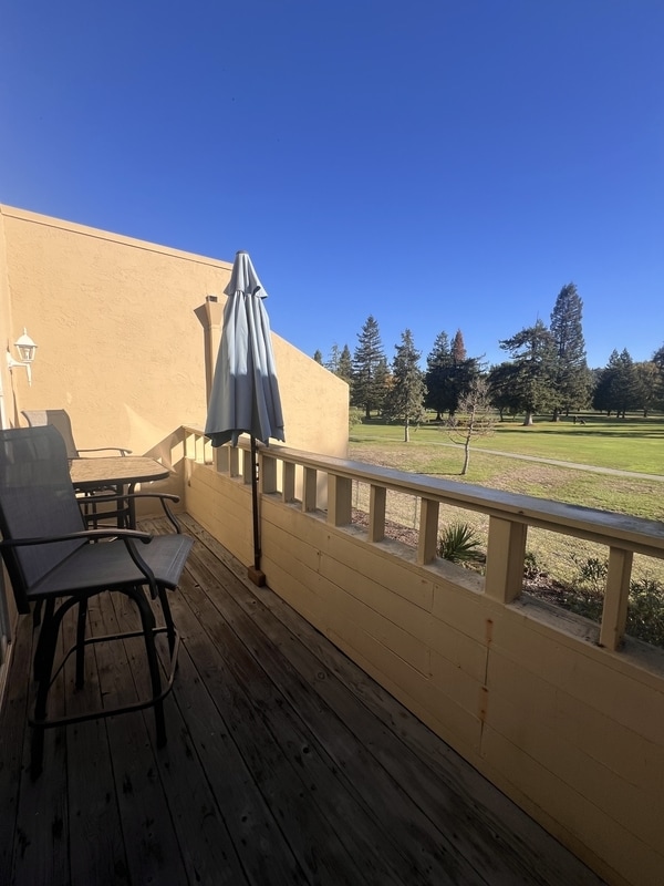 Building Photo - 3022 Yulupa Ave