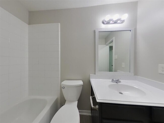 Building Photo - 15931 Imperial Forest Ln