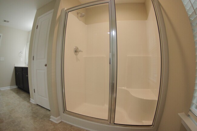 Building Photo - 129 Vermillion Dr