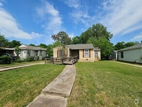Building Photo - INVESTOR SPECIAL – PRIME LOCATION! FOR SAL...