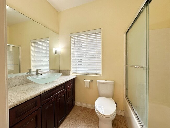 Building Photo - 8257 Golden Cir St