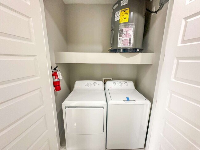 Building Photo - What an amazing apartment in Mission!!! Luxury apartment for Rent