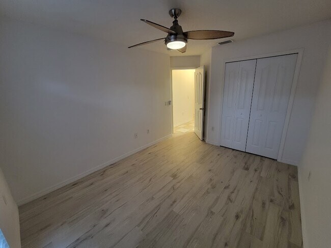 Building Photo - 2725 Feiffer Cir