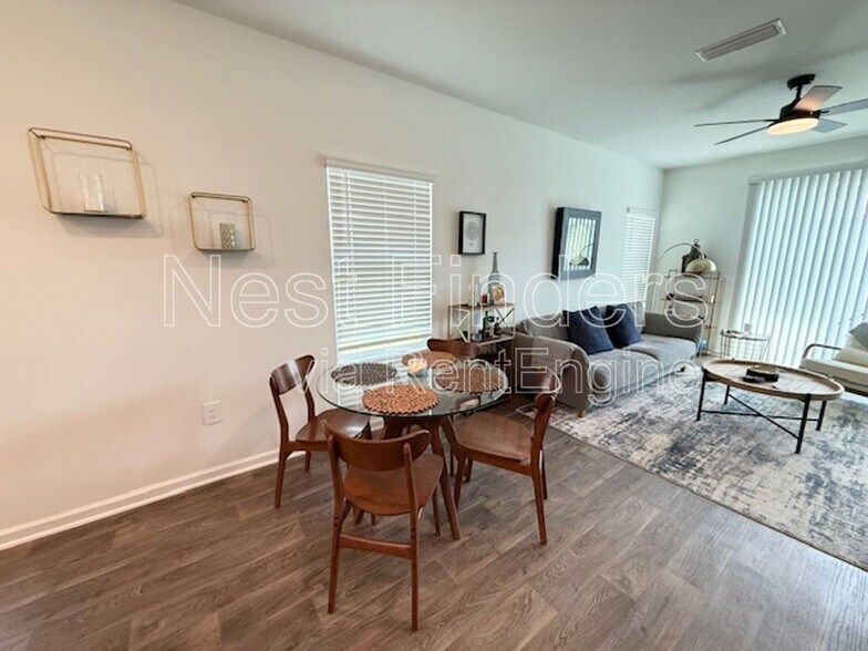 Building Photo - 12743 Barrack Ln