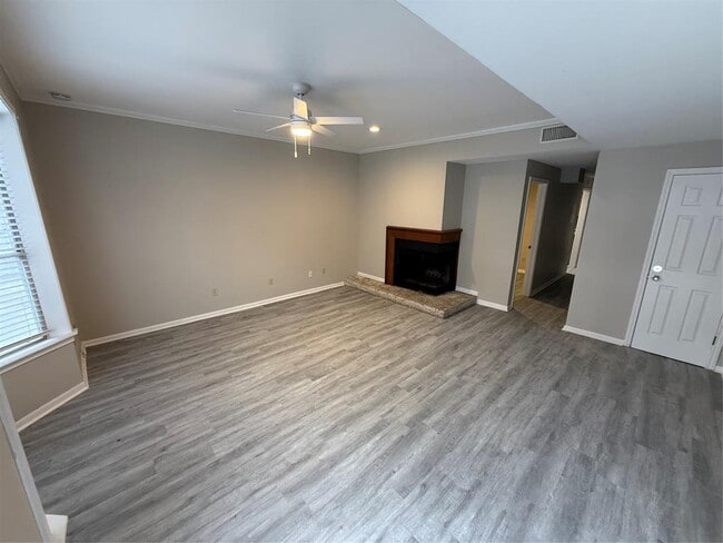 Building Photo - 2529 Rio Grande St