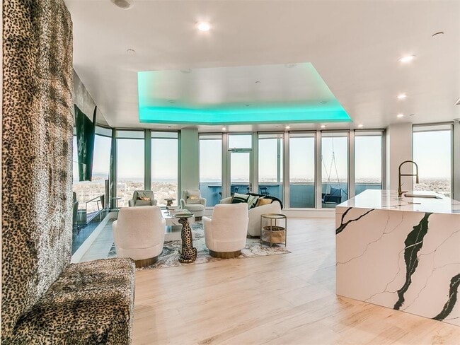 Building Photo - 5900 Mosteller Dr