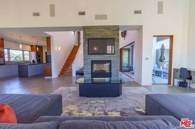 Building Photo - 29282 Circle Dr