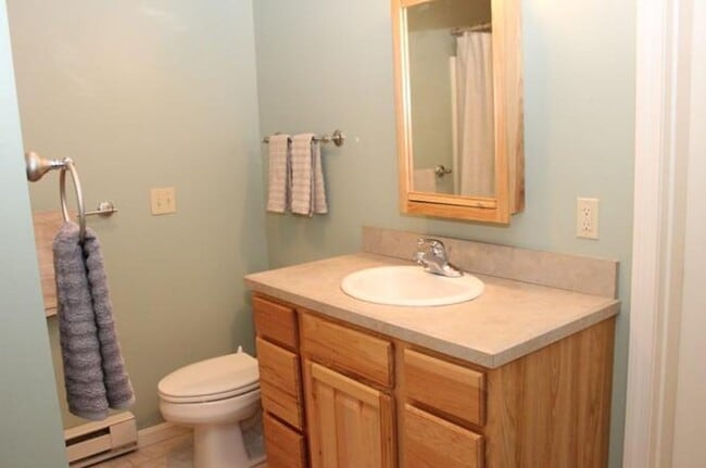 Building Photo - Long Term Rental Meredith, NH