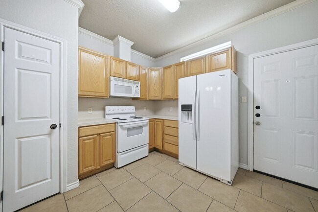 Building Photo - 104 Kleine Ln