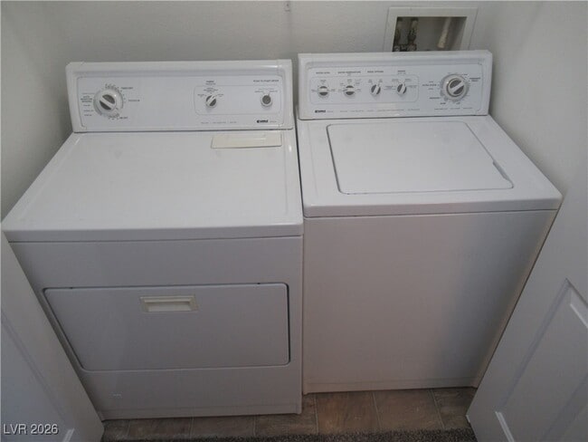 Building Photo - 9303 Gilcrease Ave