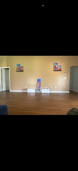 Building Photo - 2736 Maple Durham Dr