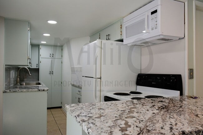 Building Photo - 1624 S Grand Blvd