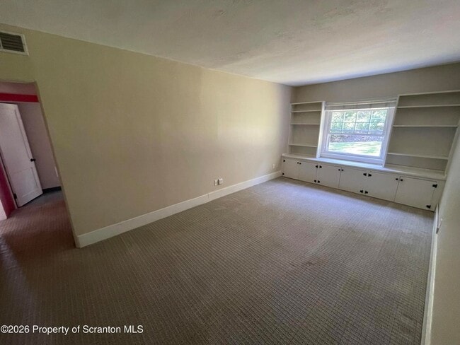 Building Photo - 109 Park Dr