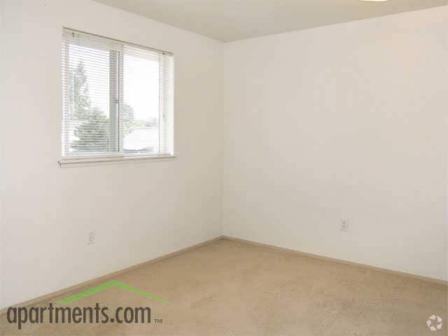 Second Bedroom - Falcon View