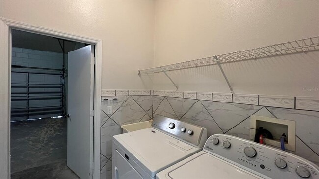 Building Photo - 112 Cello St