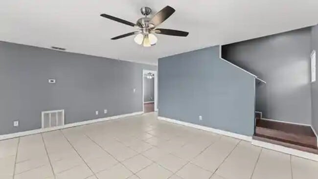 Building Photo - Davenport 3 Bedroom 2 Bathroom Corner Lot!!!