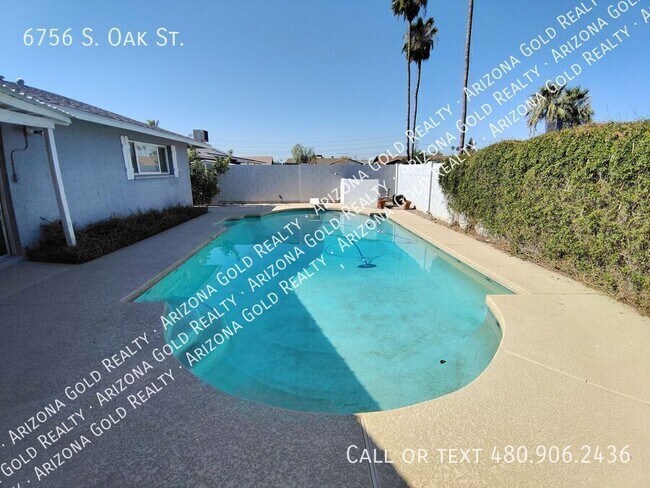 Building Photo - 6756 S Oak St