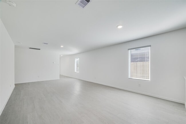 Building Photo - 1754 W Stroker Rd