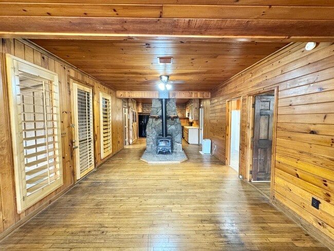 Building Photo - 456 Picklesimer Rd