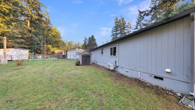 Building Photo - 3 Bed 2 Bath - Pet Friendly - NAS Whidbey