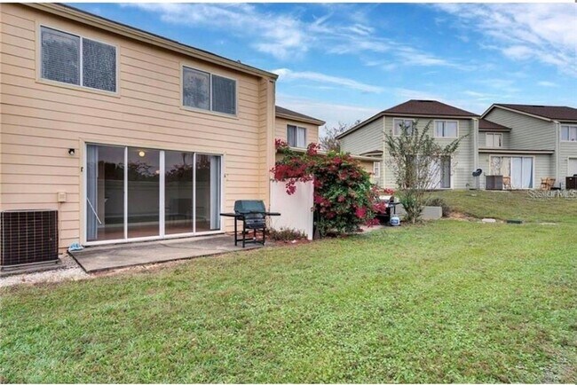 Building Photo - 227 Orchid Dr