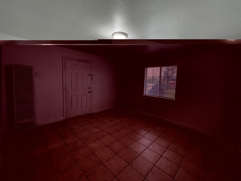 Building Photo - 7723 Molinos Ave