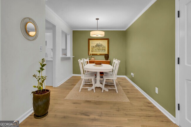 Building Photo - 12 Vista Square NW