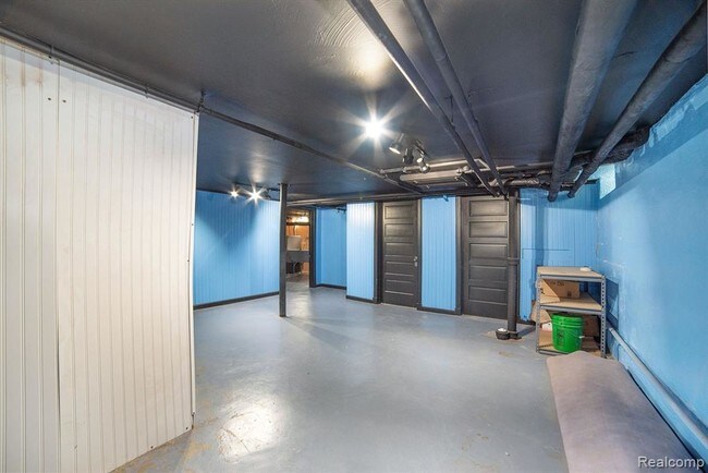 Building Photo - 380 Neff Rd