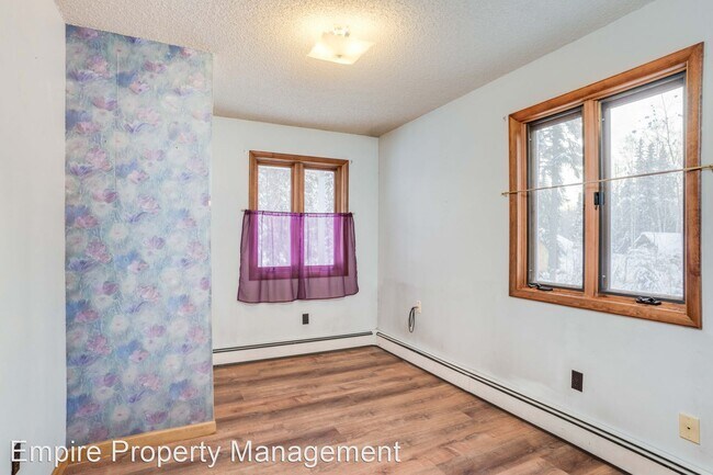 Building Photo - 5 br, 2.5 bath House - 2633 Diamond Street