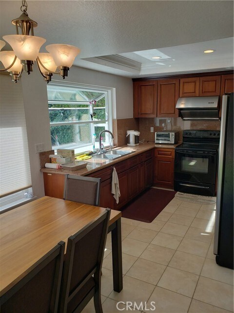 Building Photo - 2015 Clear River Ln