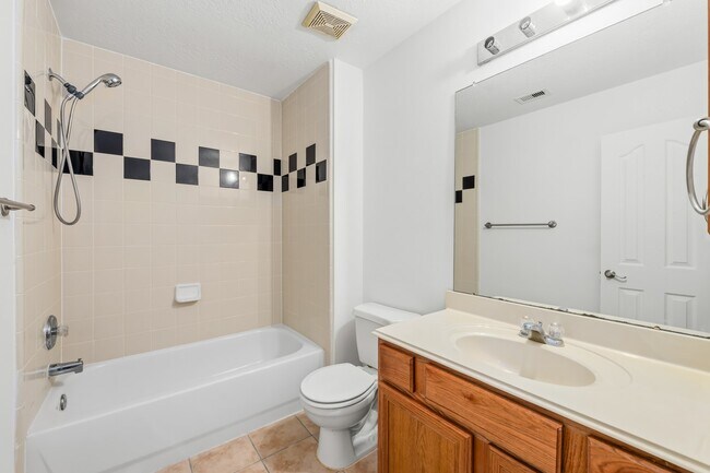 Building Photo - 4908 Summer Rain Dr