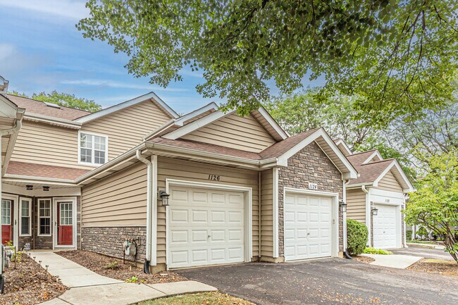 Building Photo - 1126 Regency Dr