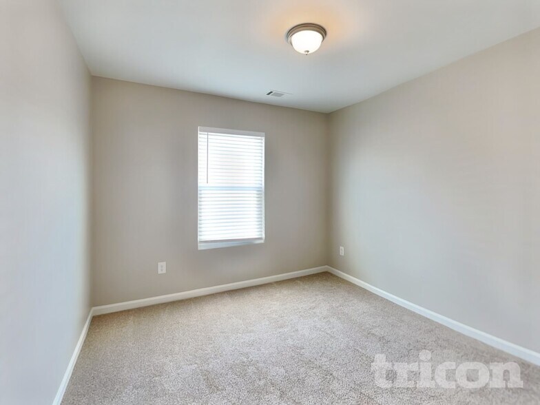 Building Photo - 542 Springtime Ln