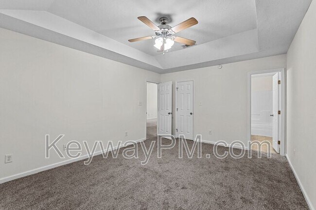 Building Photo - 301 Brock Ln