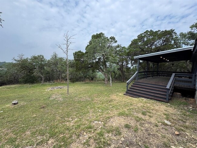 Building Photo - 301 Mesa Dr