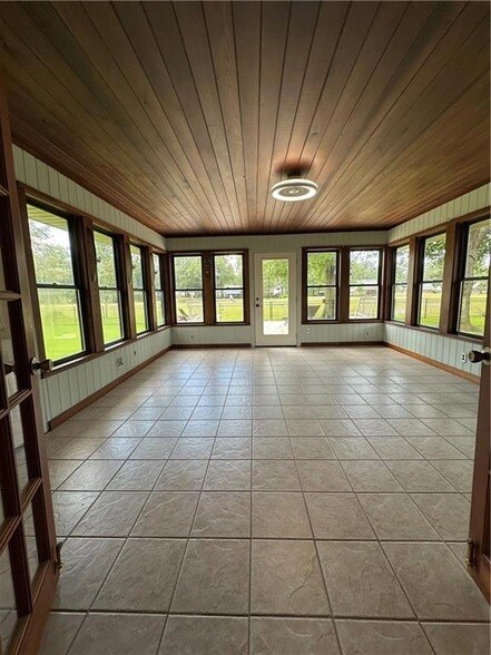 Building Photo - 773 Bocage Ln