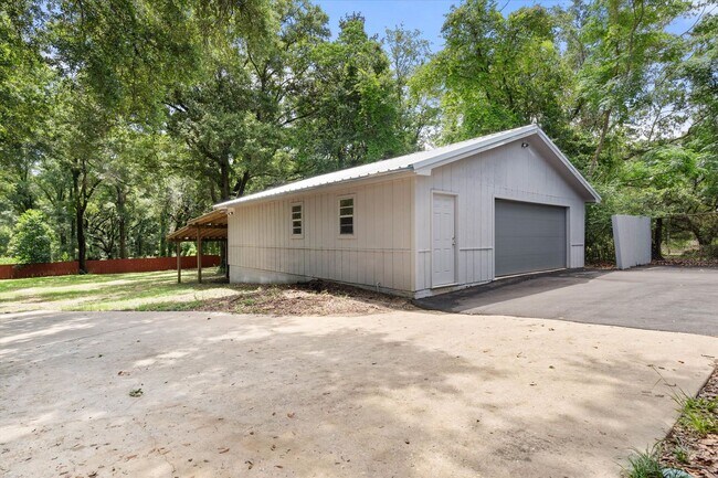 Building Photo - COMPLETELY REMODELED WITH RV/BOAT SHELTER