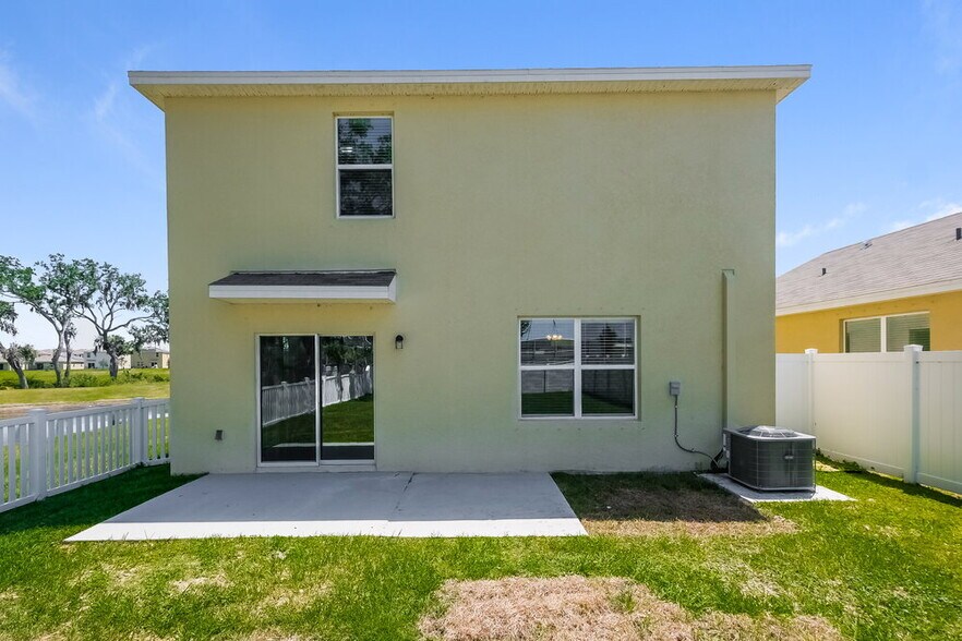 Building Photo - 10988 Carlton Fields Dr
