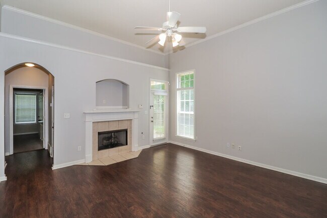 Building Photo - 9979 Misty Elm Dr