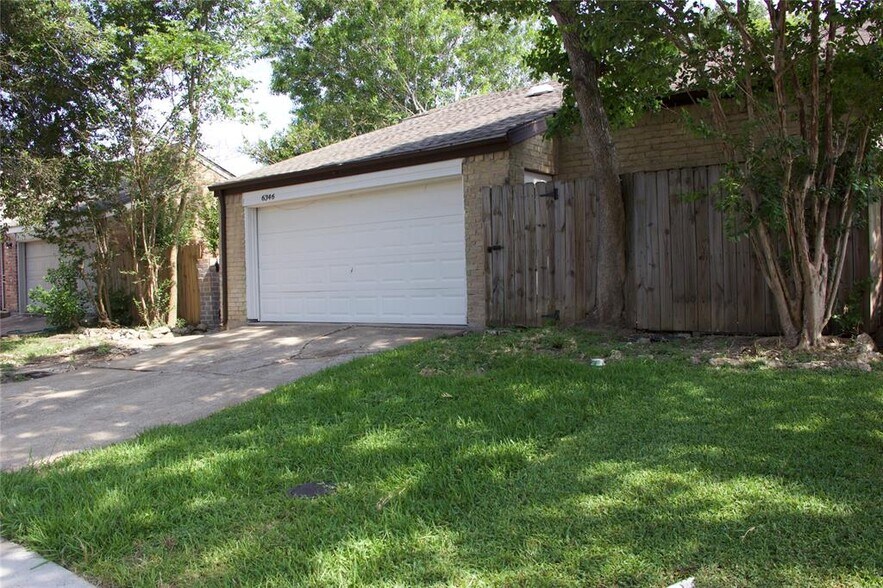 Building Photo - 6346 Teal Run Dr