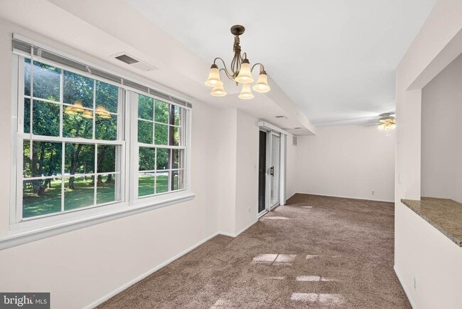 Building Photo - 107 Donzen Dr