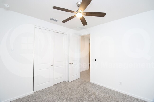 Building Photo - 12581 W Daley Ln