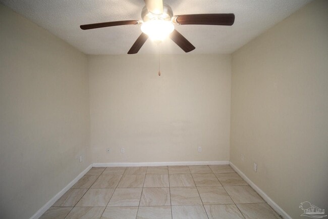 Building Photo - 3417 W Fisher St