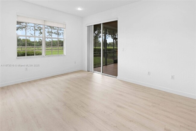 Building Photo - 7955 NW 128th Ln
