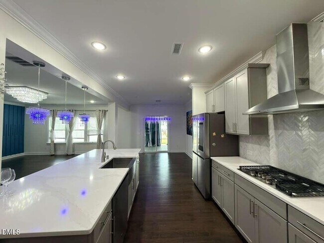 Building Photo - 513 Acerno Dr