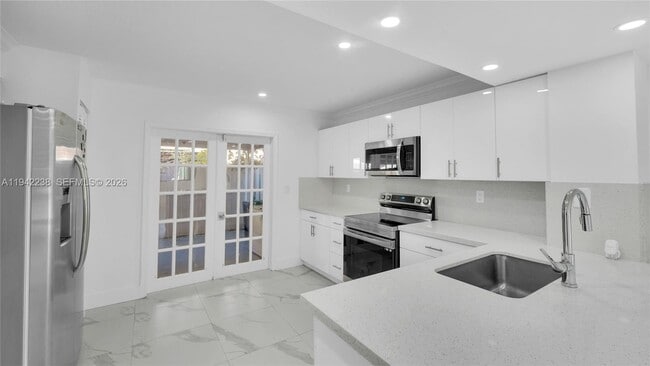 Building Photo - 1917 SW 107th Ave